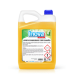 Detergente para limpeza de madeiras com sabão